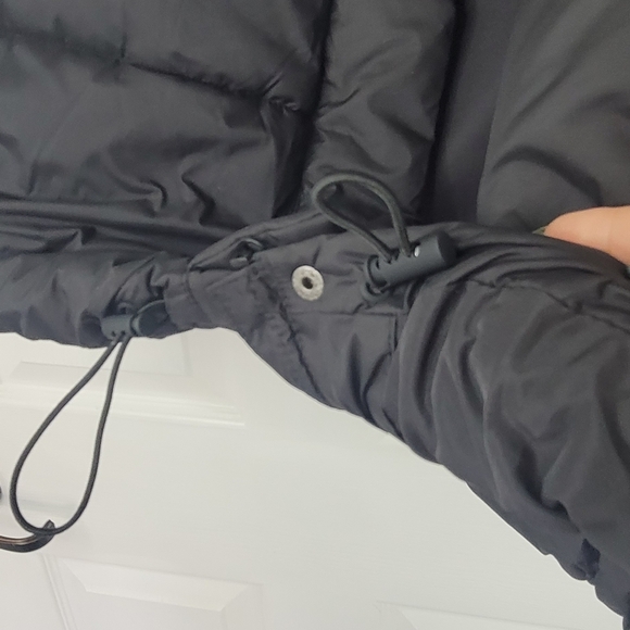 Arizona Womens Puffer Vests Juniors Medium Black - Picture 6 of 8